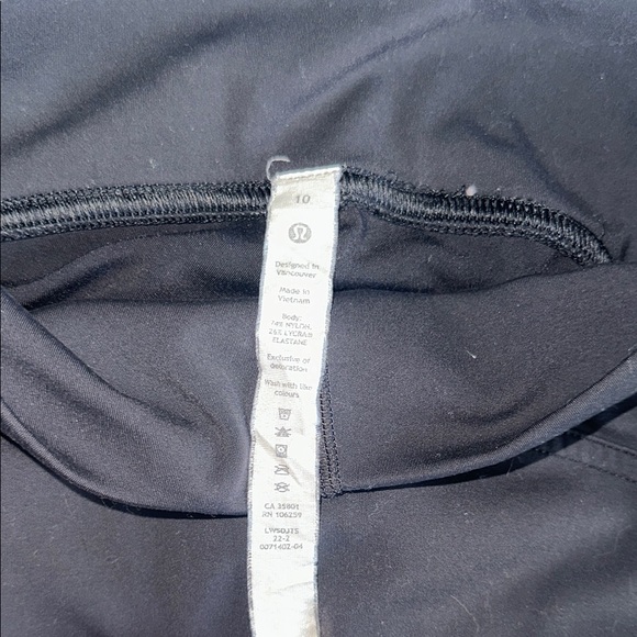 Black High-Waisted Lululemon Leggings - Picture 4 of 4